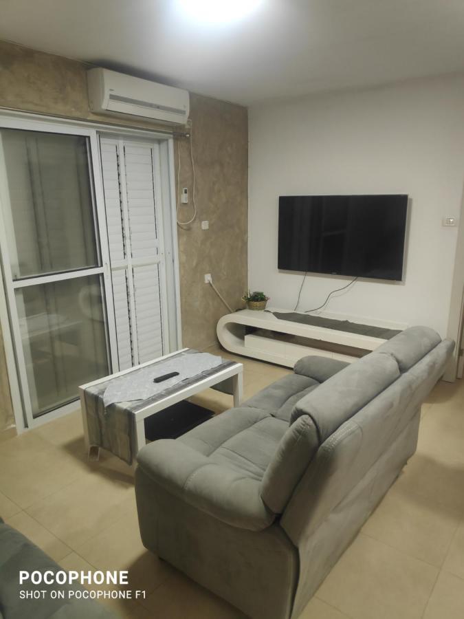 סוויטה של אלון Arad Exterior foto